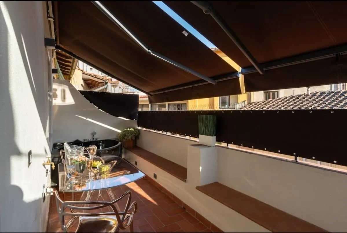 Florence Holiday Apartment Ponte Vecchio Glow Suite Jacuzzi