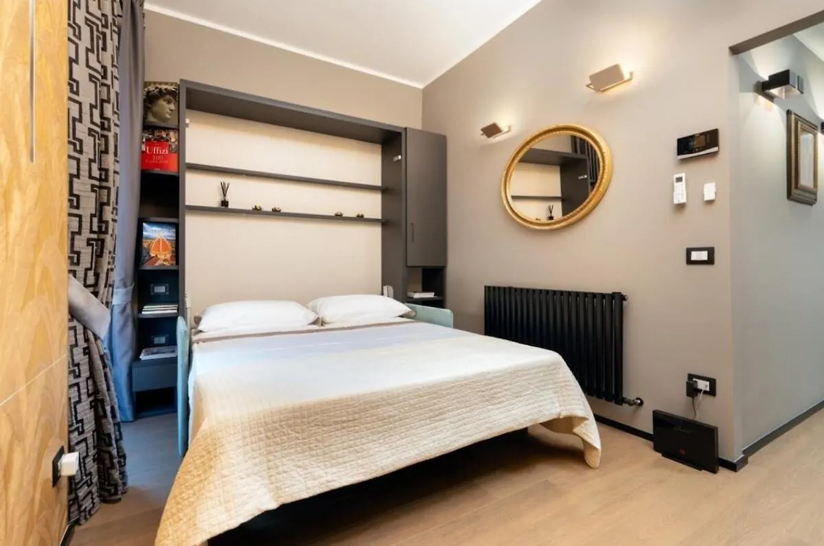 Florence Holiday Apartment Ponte Vecchio Glow Suite Jacuzzi إيطاليا